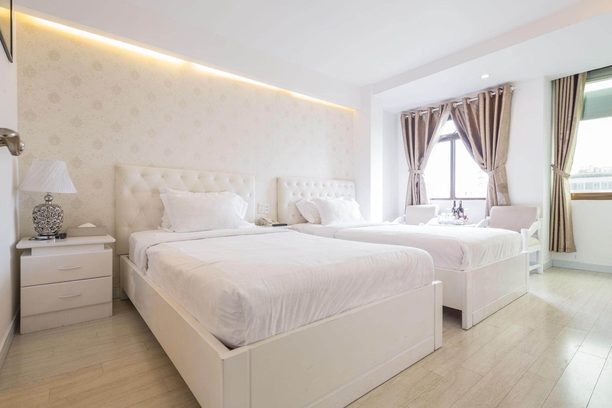 The White Hotel 8A Thai Van Lung Ho Chi Minh City Exterior photo