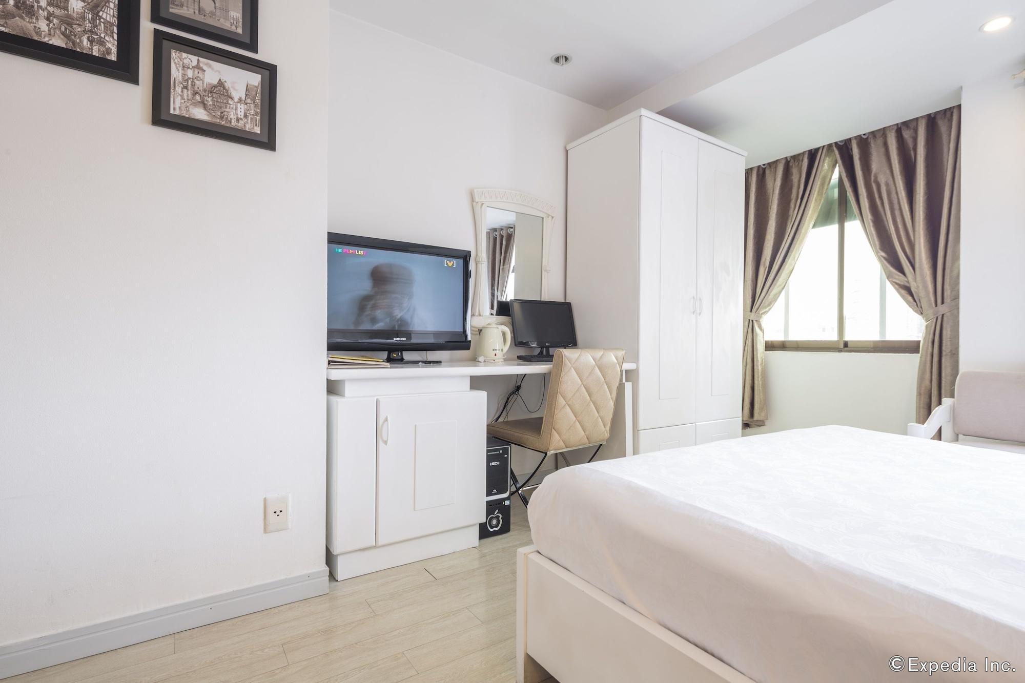 The White Hotel 8A Thai Van Lung Ho Chi Minh City Exterior photo