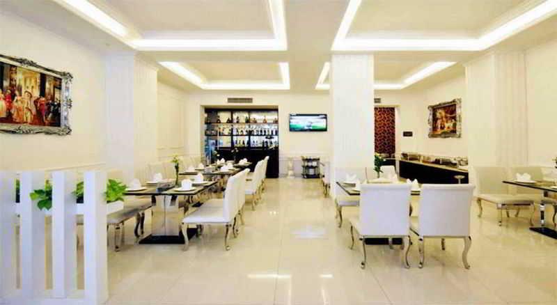 The White Hotel 8A Thai Van Lung Ho Chi Minh City Exterior photo