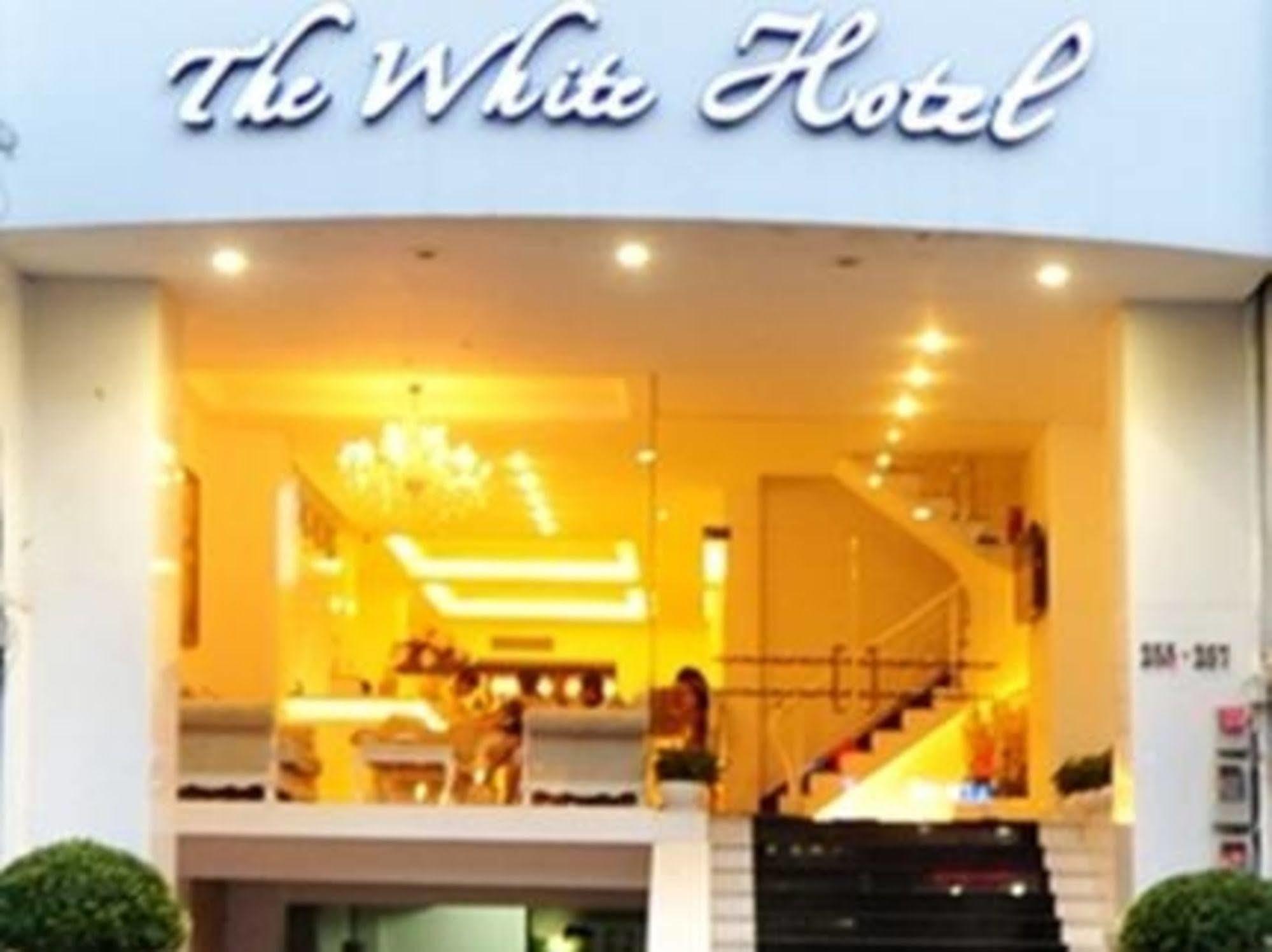 The White Hotel 8A Thai Van Lung Ho Chi Minh City Exterior photo
